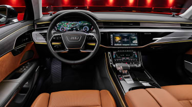 Audi A8 lifting facial - salpicadero